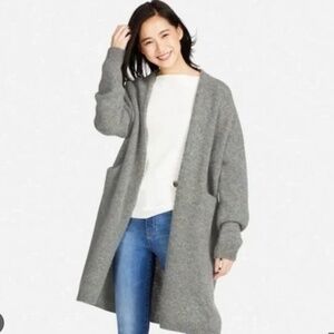 Uniqlo Gray Long cardigan size Small